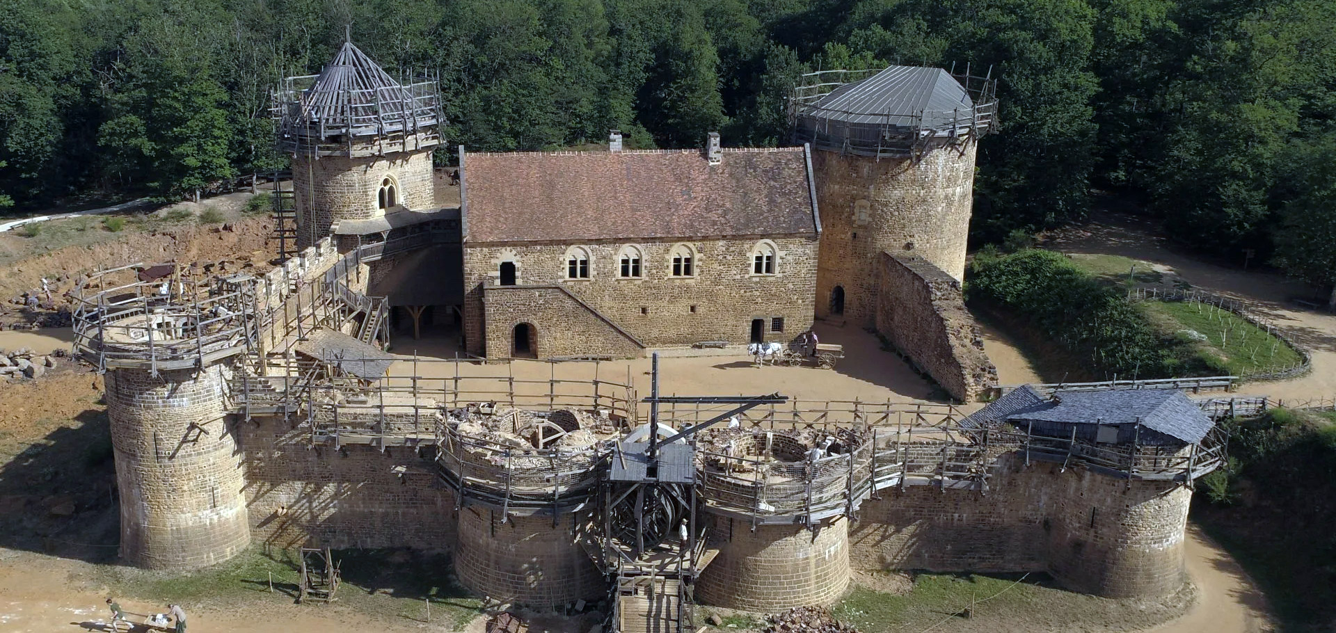 greencastle-carpentry-guedelon1